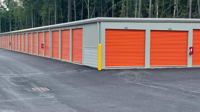 Drive-up storage units in Mills River, NC